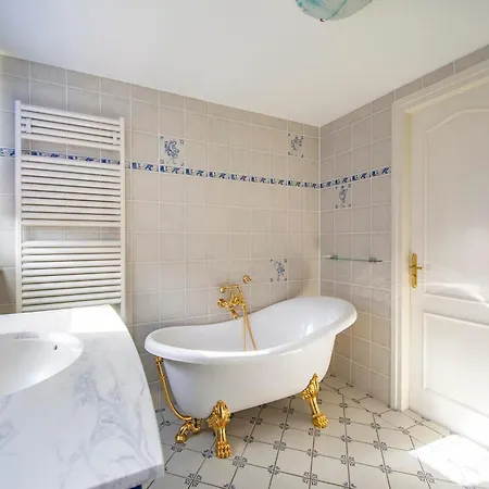 In Near Sandy * Callantsoog